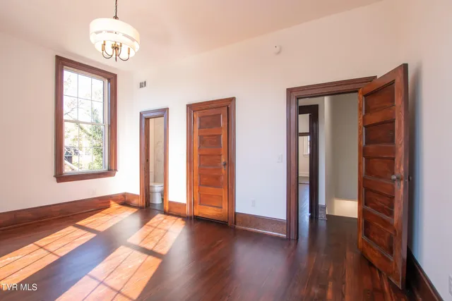 $379,000 | 805 Highland Avenue, Bristol, VA 24201