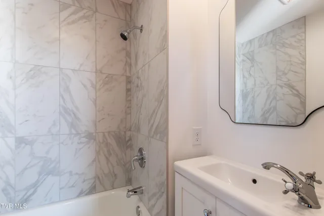 $379,000 | 805 Highland Avenue, Bristol, VA 24201