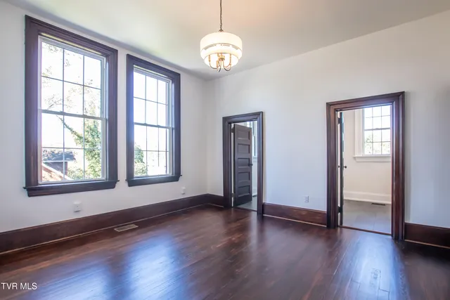 $379,000 | 805 Highland Avenue, Bristol, VA 24201