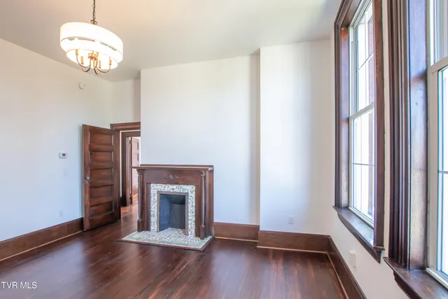 $379,000 | 805 Highland Avenue, Bristol, VA 24201