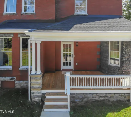 $379,000 | 805 Highland Avenue, Bristol, VA 24201