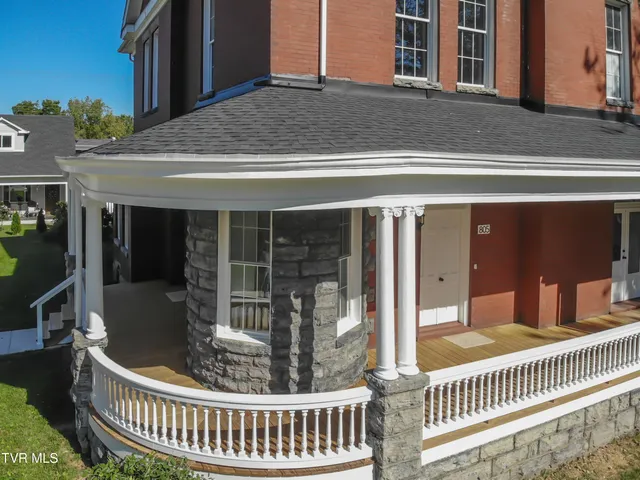 $379,000 | 805 Highland Avenue, Bristol, VA 24201