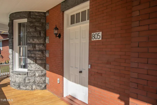 $379,000 | 805 Highland Avenue, Bristol, VA 24201