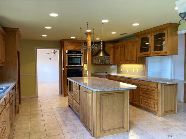 $325,000 | 121 Fcr 482, Teague, TX 75860