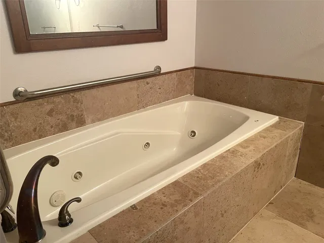 $325,000 | 121 Fcr 482, Teague, TX 75860