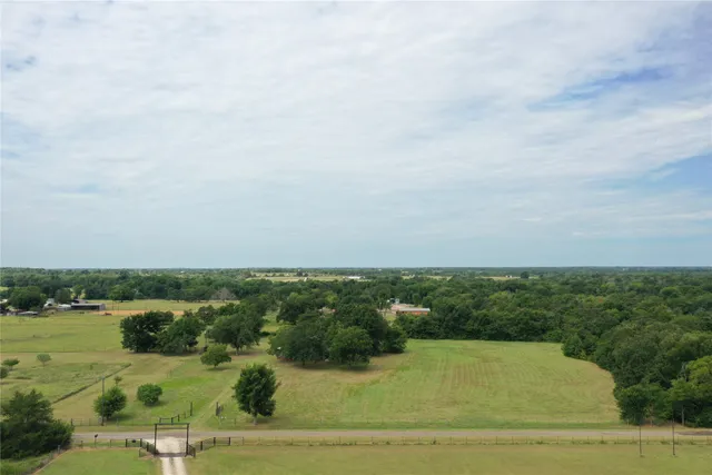 $325,000 | 121 Fcr 482, Teague, TX 75860