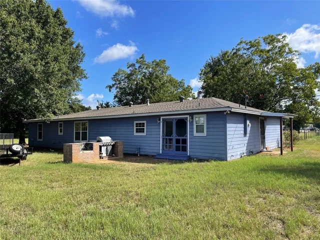 $325,000 | 121 Fcr 482, Teague, TX 75860