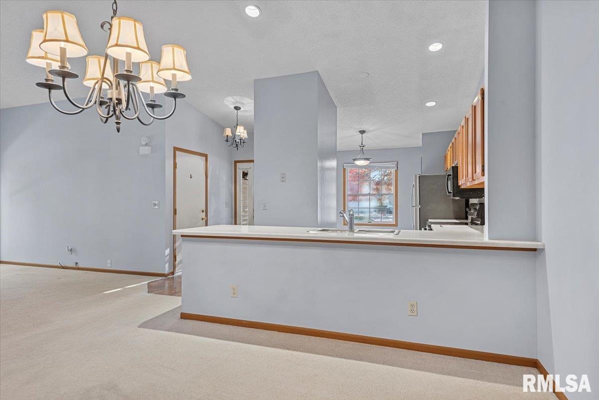 2005 Clara Mae Court Springfield, IL 62711 - Photo 8 of 24 Gallery Image 8