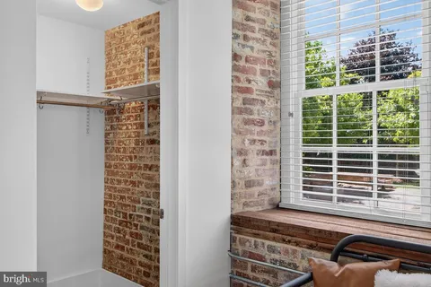 $800,000 | 515 North Washington Street, Unit 105, Alexandria, VA 22314