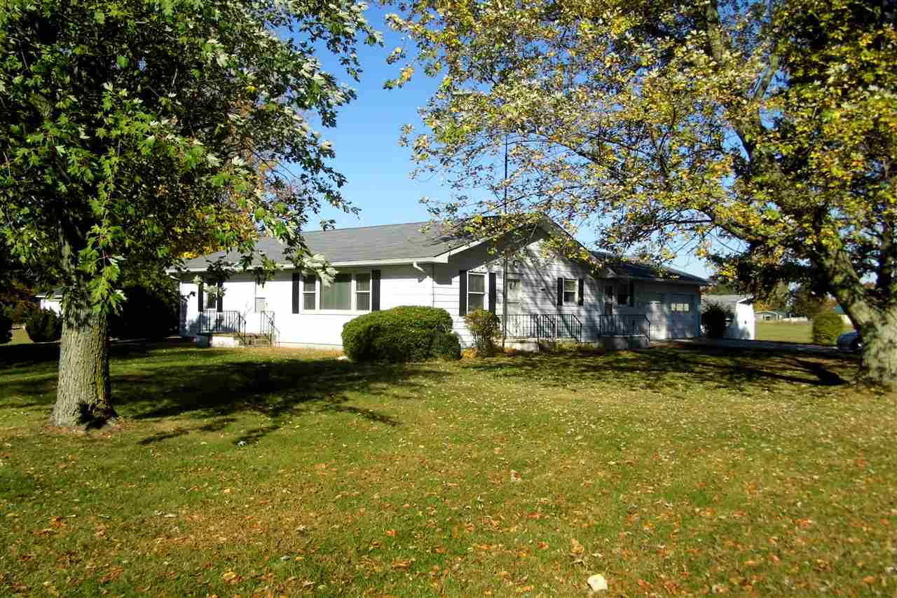 65 West 300 North Howe, IN 46746 - Photo 1 of 25