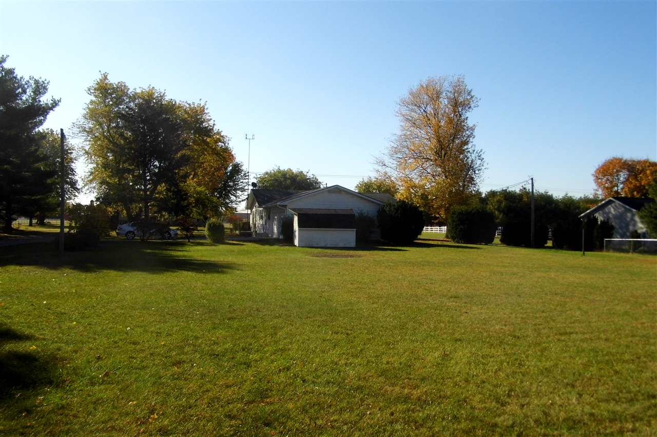 65 West 300 North Howe, IN 46746 - Photo 8 of 25