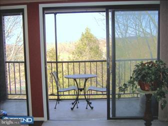 6 F Fairway Road, Unit F Reading, PA 19607 - Photo 5 of 6 Gallery Image 5