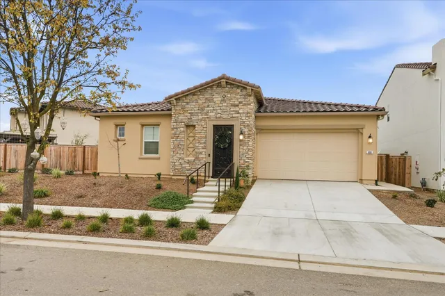 a picture of a bench in room