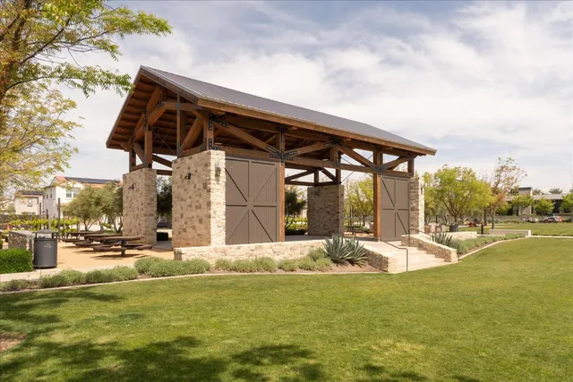 $619,000 | 668 Rock Crest Avenue, Madera, CA 93636