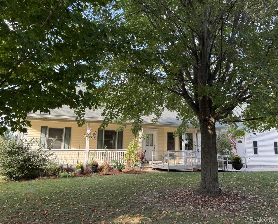 6409 Robb Road Fowlerville, MI 48836 - Photo 3 of 25