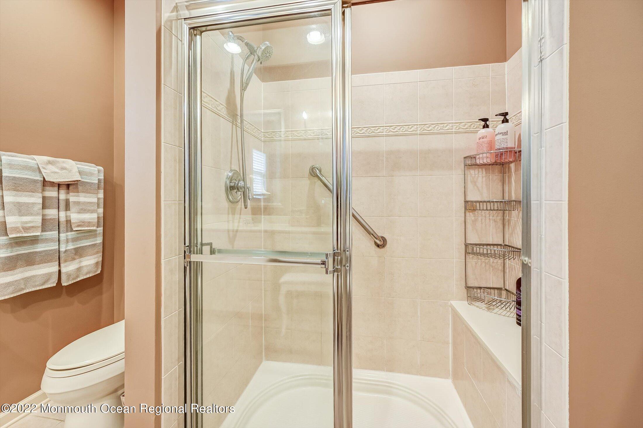6 Lusitano Road Manalapan, NJ 07726 - Photo 28 of 52 MASTER BATH