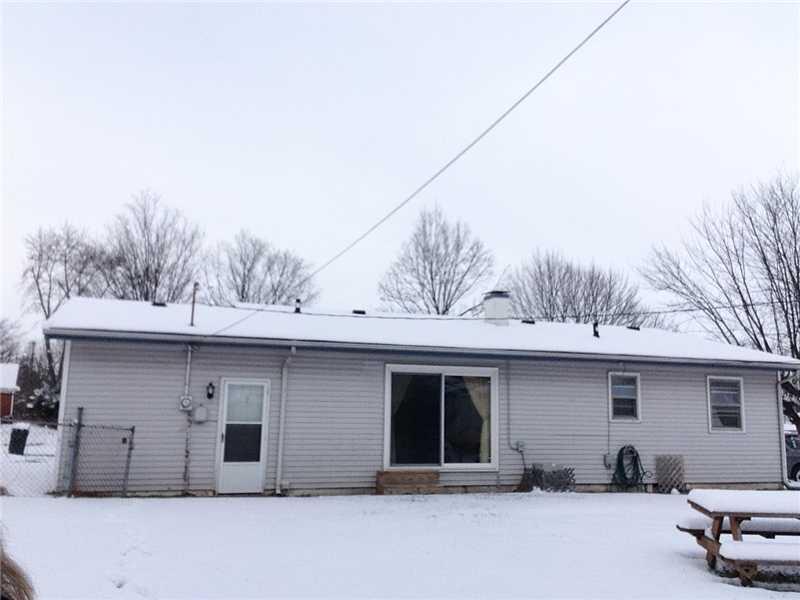 215 Ricks Avenue Greenfield, IN 46140 - Photo 2 of 12 Gallery Image 2