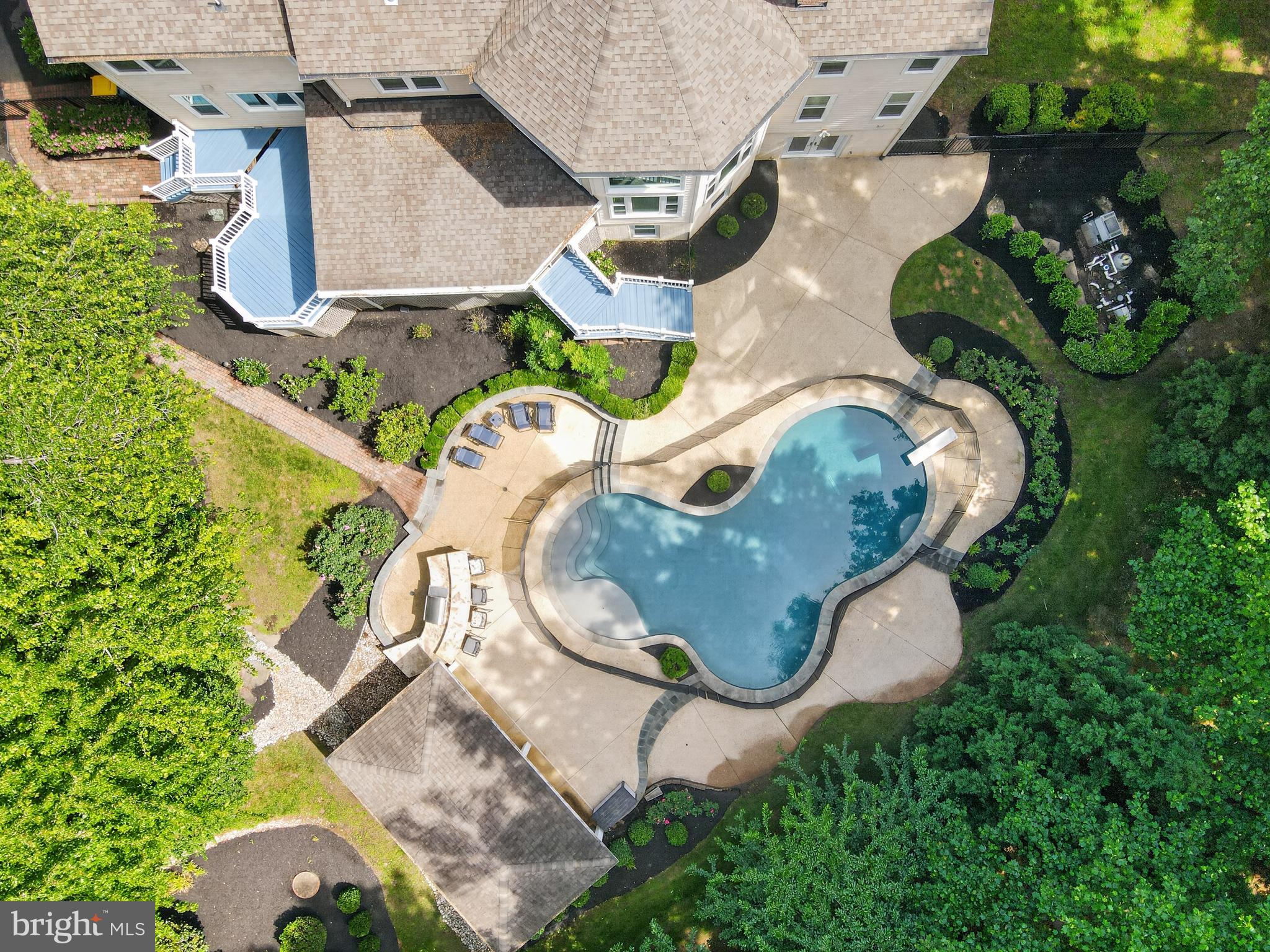 10301 Forest Maple Road Vienna, VA 22182 - Photo 22 of 27
