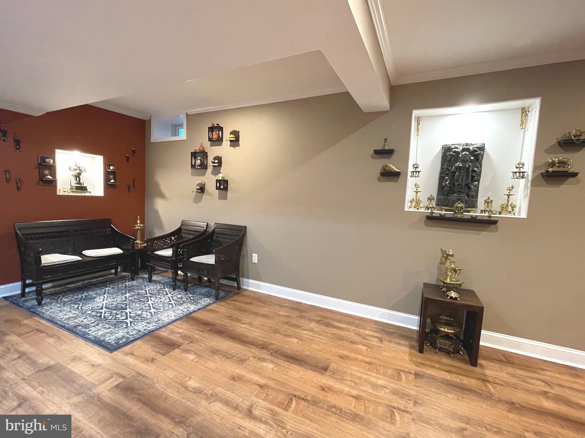 17 Peacock Way Princeton, NJ 08540 - Photo 35 of 44 a living room with furniture and wooden floor