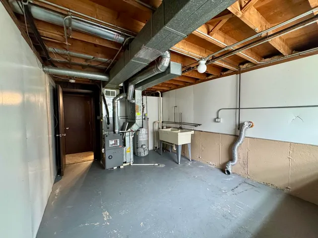 $190,000 | 18013 Park Avenue, Lansing, IL 60438