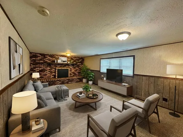 $190,000 | 18013 Park Avenue, Lansing, IL 60438