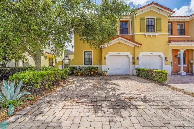 $290,000 | 1764 Southwest Via Rossa, Unit 1764, Port St. Lucie, FL 34953