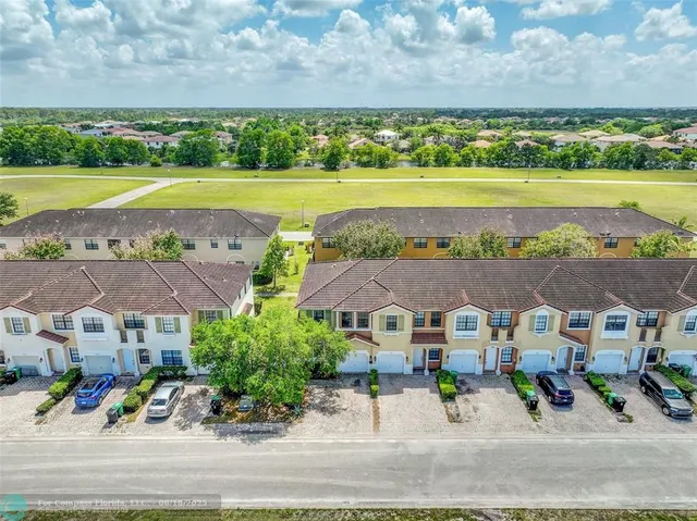 $290,000 | 1764 Southwest Via Rossa, Unit 1764, Port St. Lucie, FL 34953