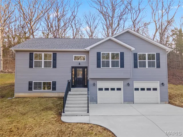 $394,000 | 6650 Shenandoah Drive, Dittmer, MO 63023