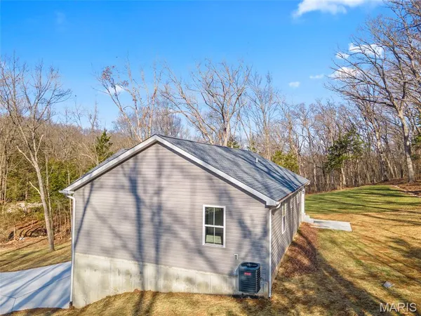 $389,000 | 6650 Shenandoah Drive, Dittmer, MO 63023