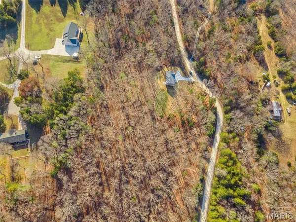 $389,000 | 6650 Shenandoah Drive, Dittmer, MO 63023