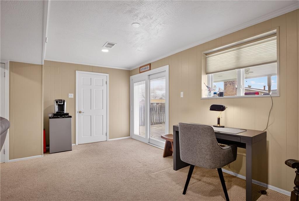 625 Ray Drive Carnegie, PA 15106 - Photo 22 of 34