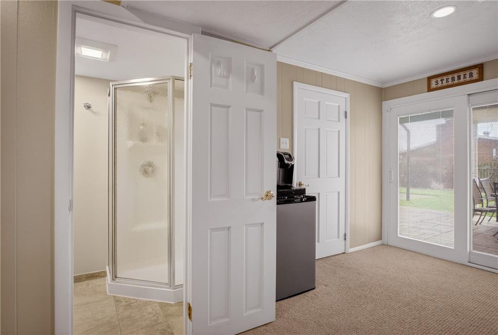 625 Ray Drive Carnegie, PA 15106 - Photo 25 of 34