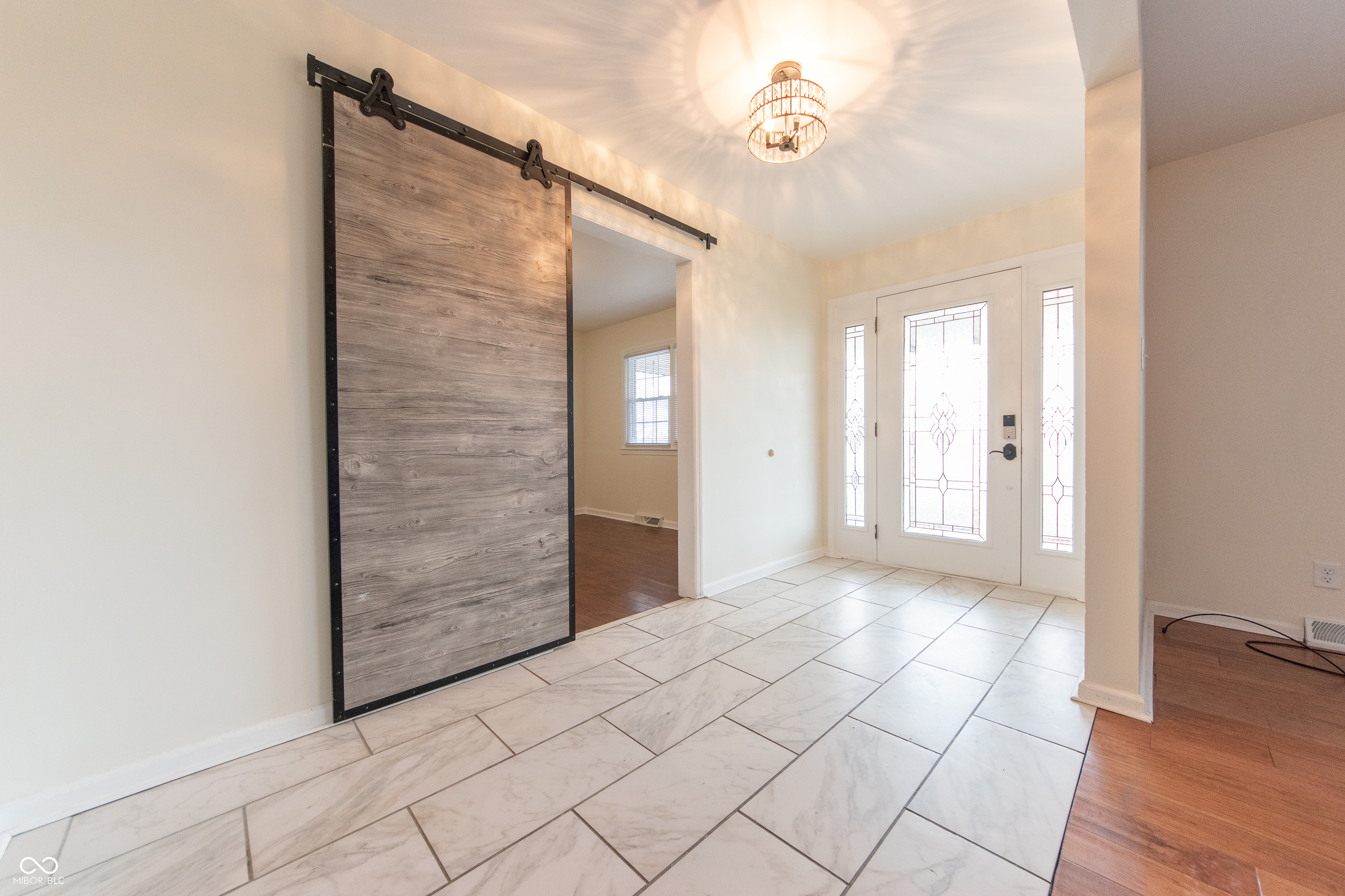 7664 South 800 East Edinburgh, IN 46124 - Photo 8 of 38