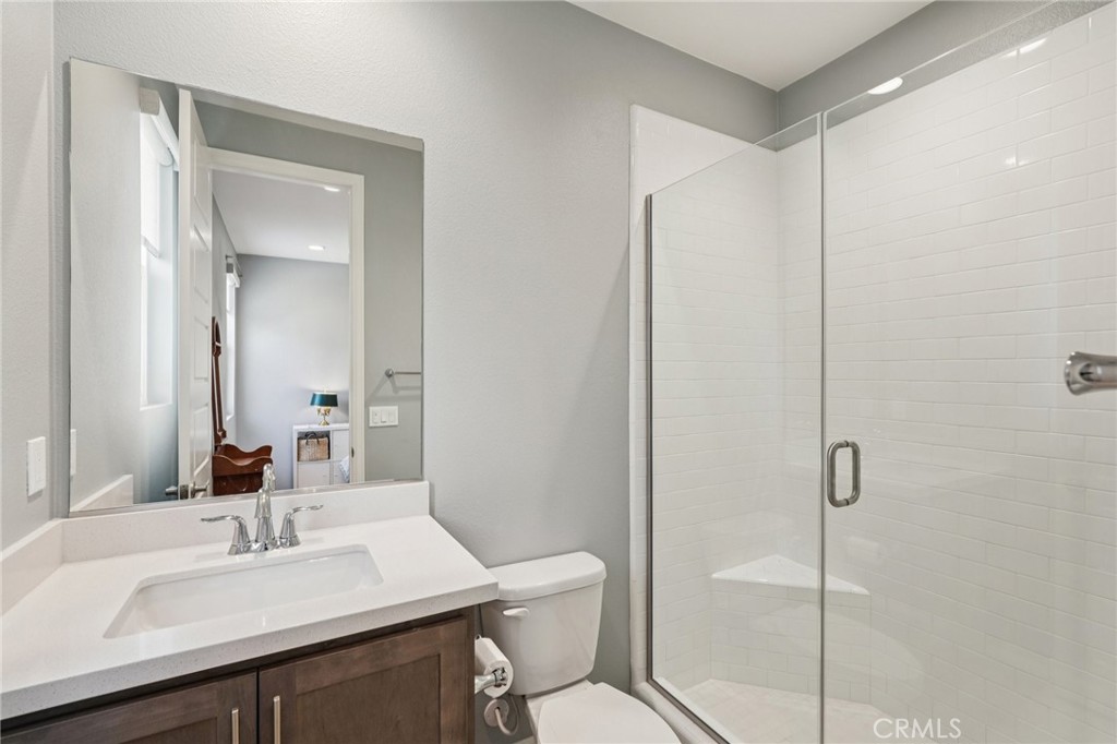 39470 Sagewood Temecula, CA 92591 - Photo 19 of 53 In-law suite with full bath featuring shower only