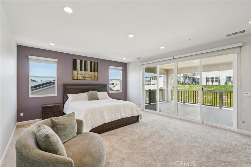 39470 Sagewood Temecula, CA 92591 - Photo 23 of 53 Primary suite with private balcony