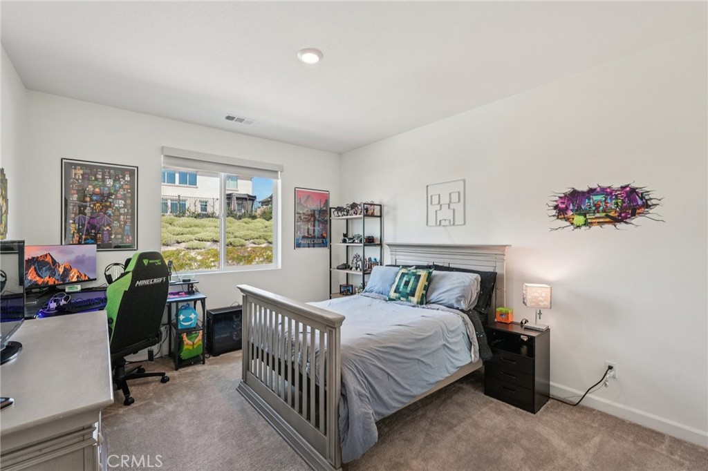 39470 Sagewood Temecula, CA 92591 - Photo 33 of 53 Spacious secondary bedrooms