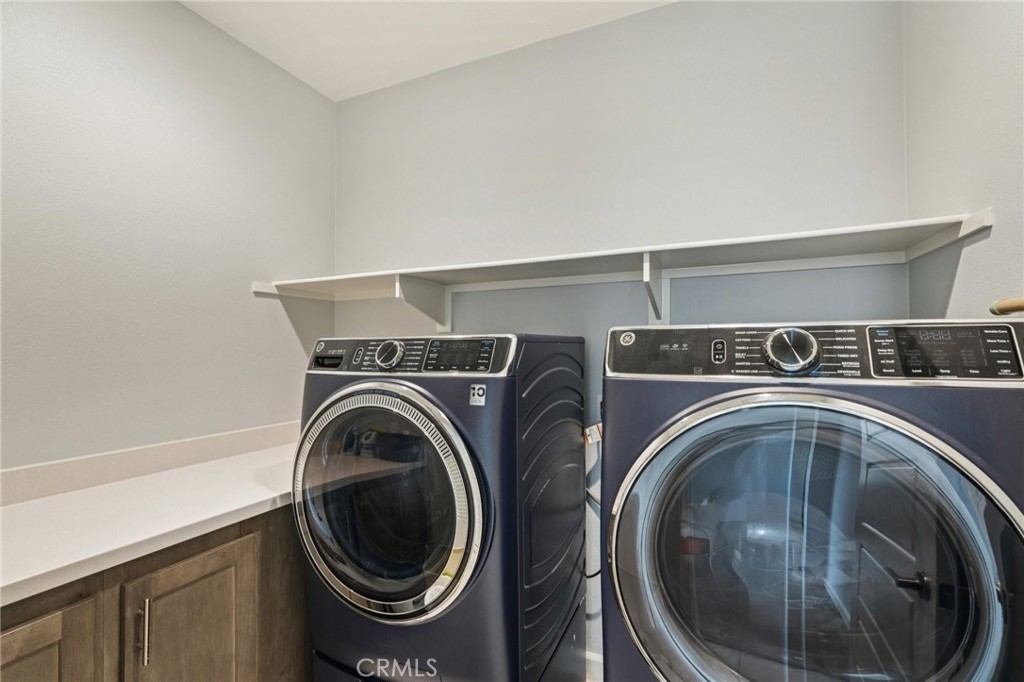39470 Sagewood Temecula, CA 92591 - Photo 35 of 53 Convenient upstairs laundry room