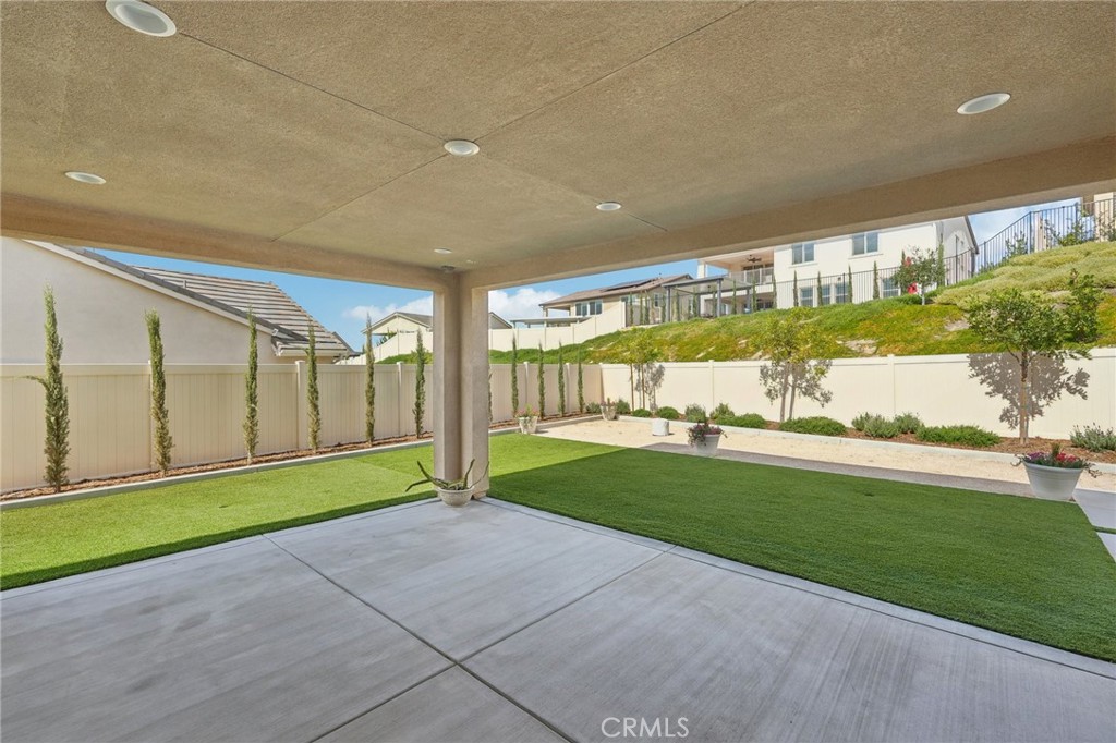 39470 Sagewood Temecula, CA 92591 - Photo 36 of 53 Covered patio with balcony above
