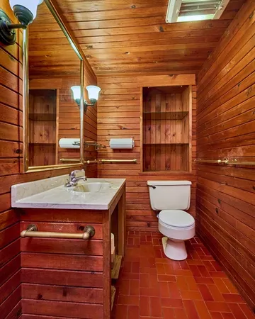 $415,000 | 46 Deepwoods Drive, Amherst, MA 01002