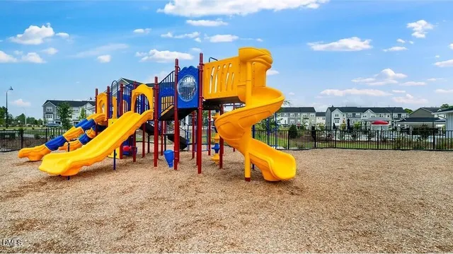 $3,200 | 112 Corapeake Way, Apex, NC 27539