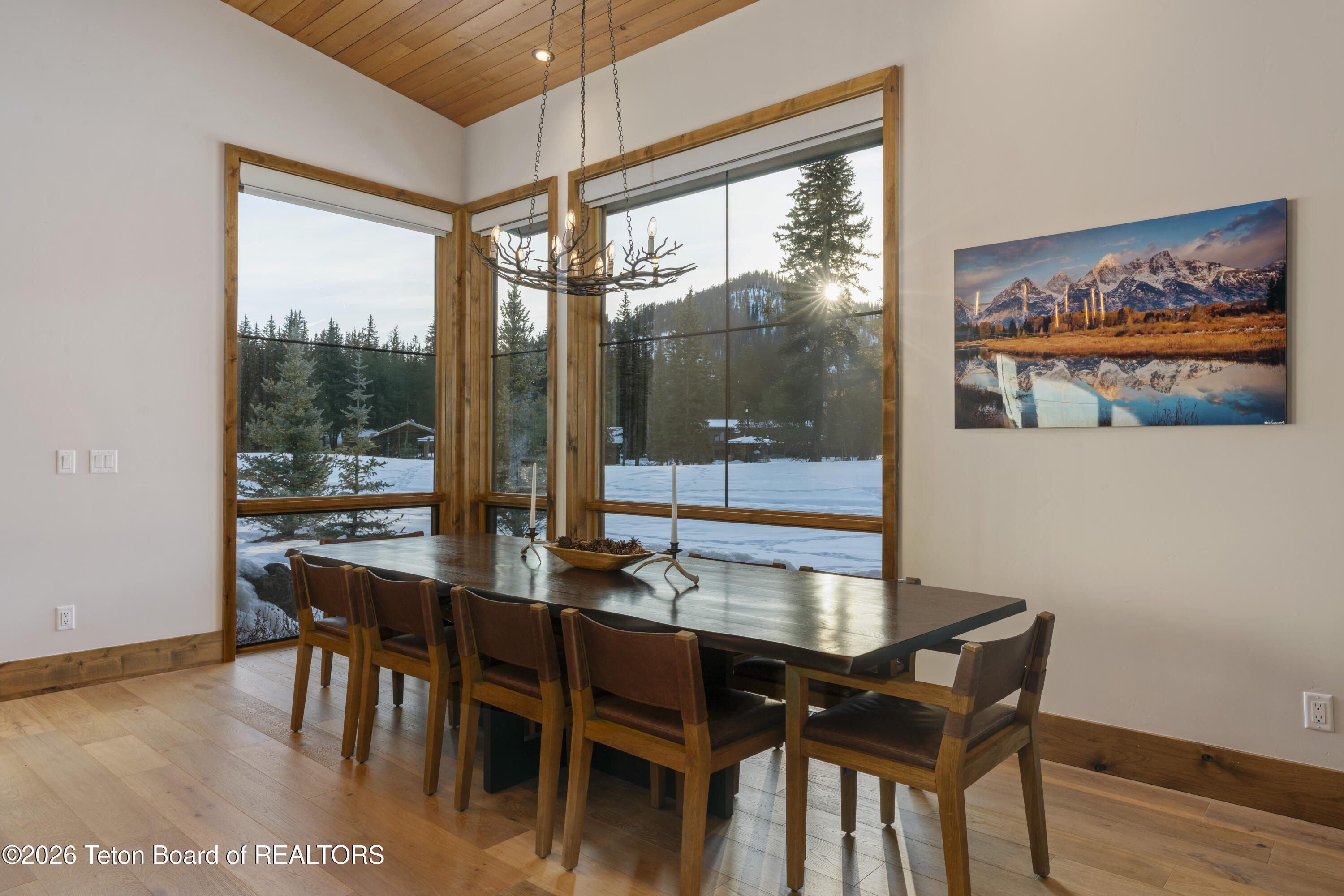 15555 Tall Timber Road Jackson, WY 83001 - Photo 16 of 58 dining