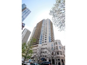 33 West Delaware Place, Unit 12F Chicago, IL 60610 - Photo 1 of 13
