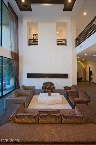 $8,000 | 7418 Yonie Court, Las Vegas, NV 89117