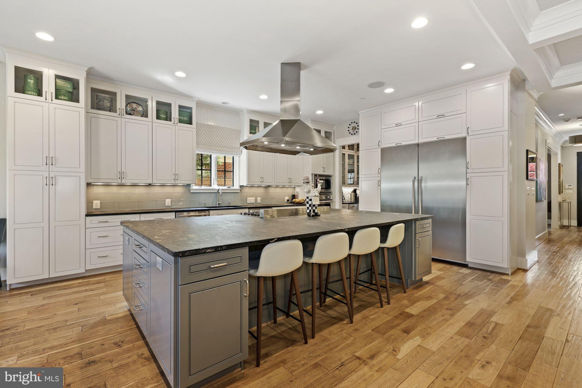 8711 Ridge Road Bethesda, MD 20817 - Photo 12 of 62