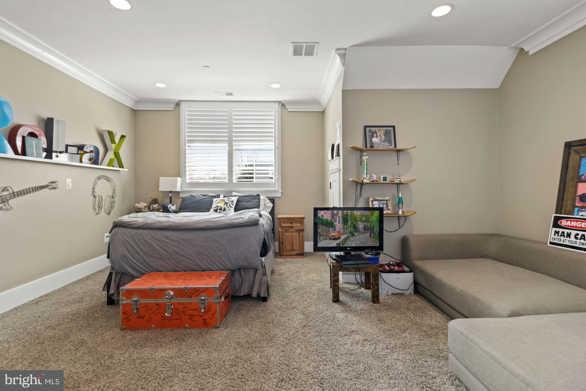 8711 Ridge Road Bethesda, MD 20817 - Photo 26 of 62