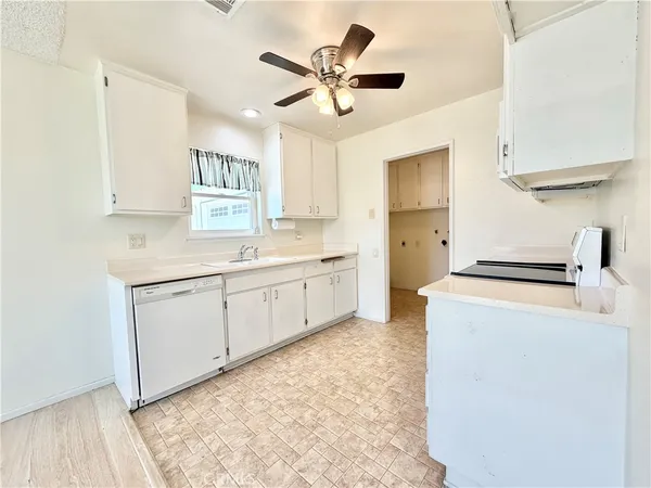 $1,976 | 27961 Winged Foot Drive, Menifee, CA 92586