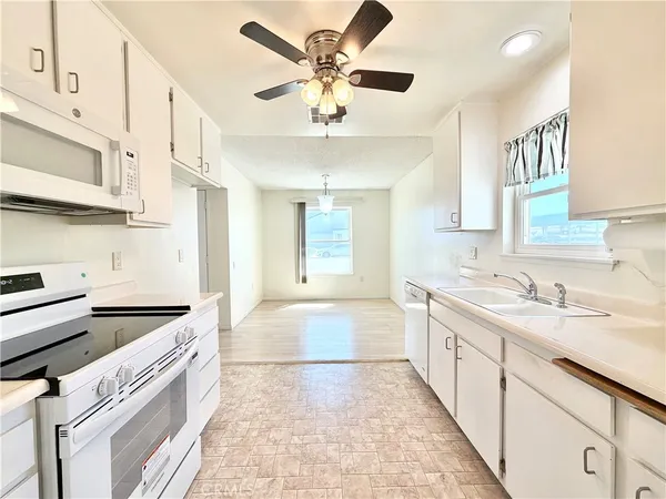 $1,976 | 27961 Winged Foot Drive, Menifee, CA 92586