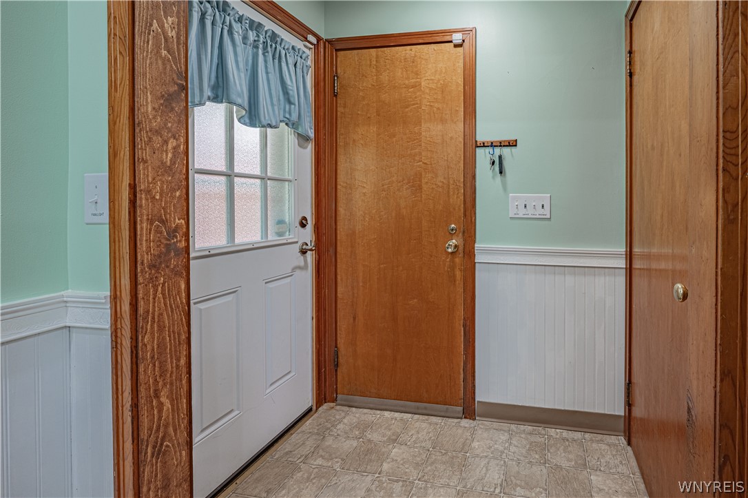 141 Elizabeth Street Ridgeway, NY 14103 - Photo 8 of 49