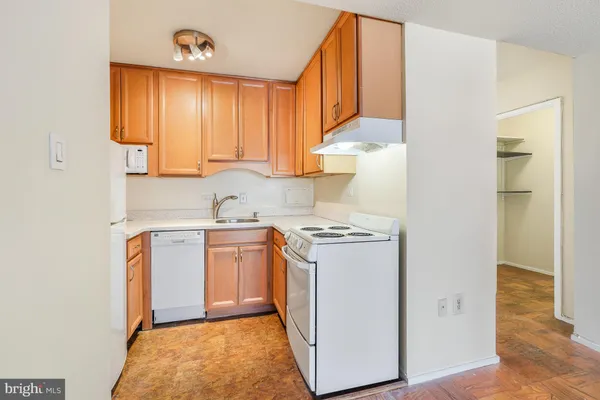 $1,650 | 1311 Delaware Avenue Southwest, Unit S545, Washington, DC 20024