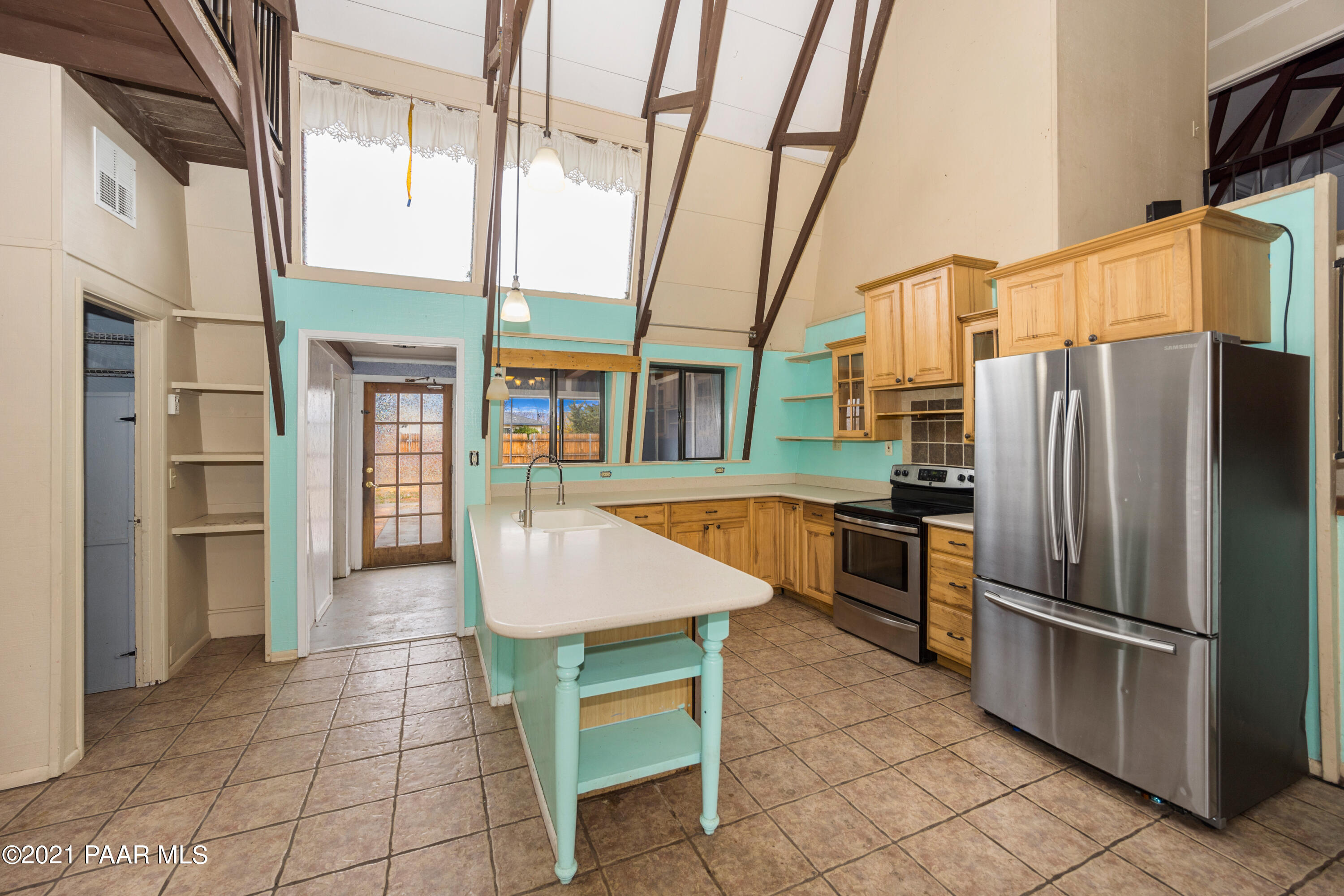 8018 East Nancy Road Prescott Valley, AZ 86314 - Photo 5 of 18 Kitchen